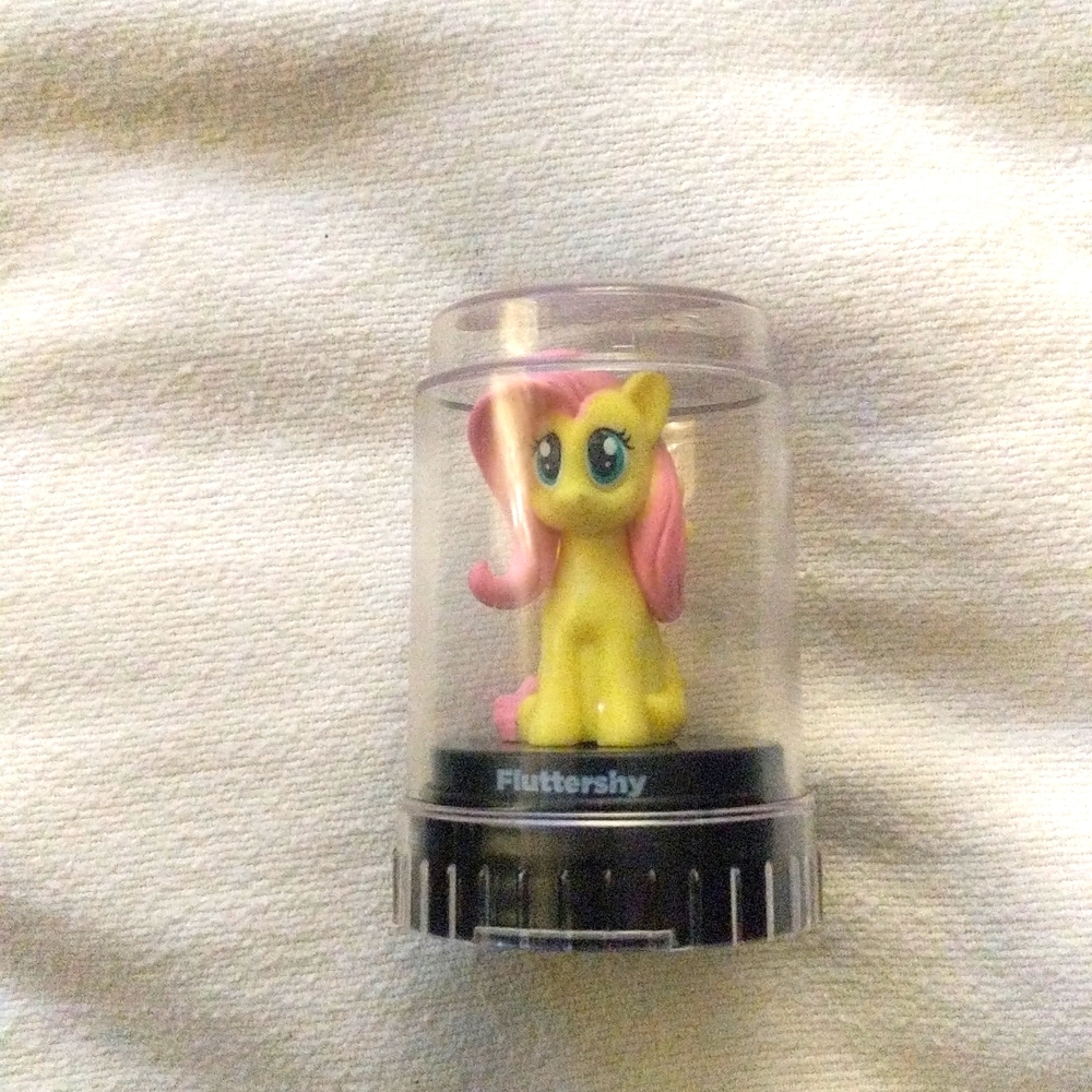 Good 2 Grow "Fluttershy" figurine new